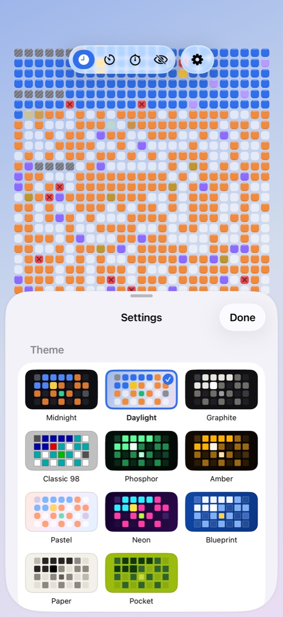 Defragment's Settings with the grid of themes: six built in and five from Plus.